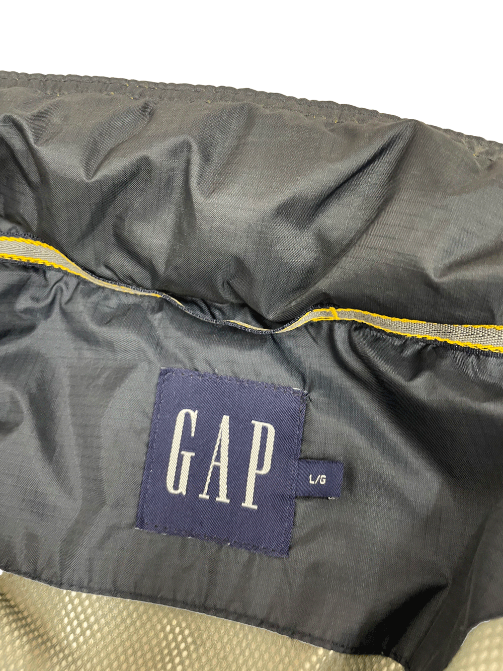 90'S GAP NYLON BOULSON