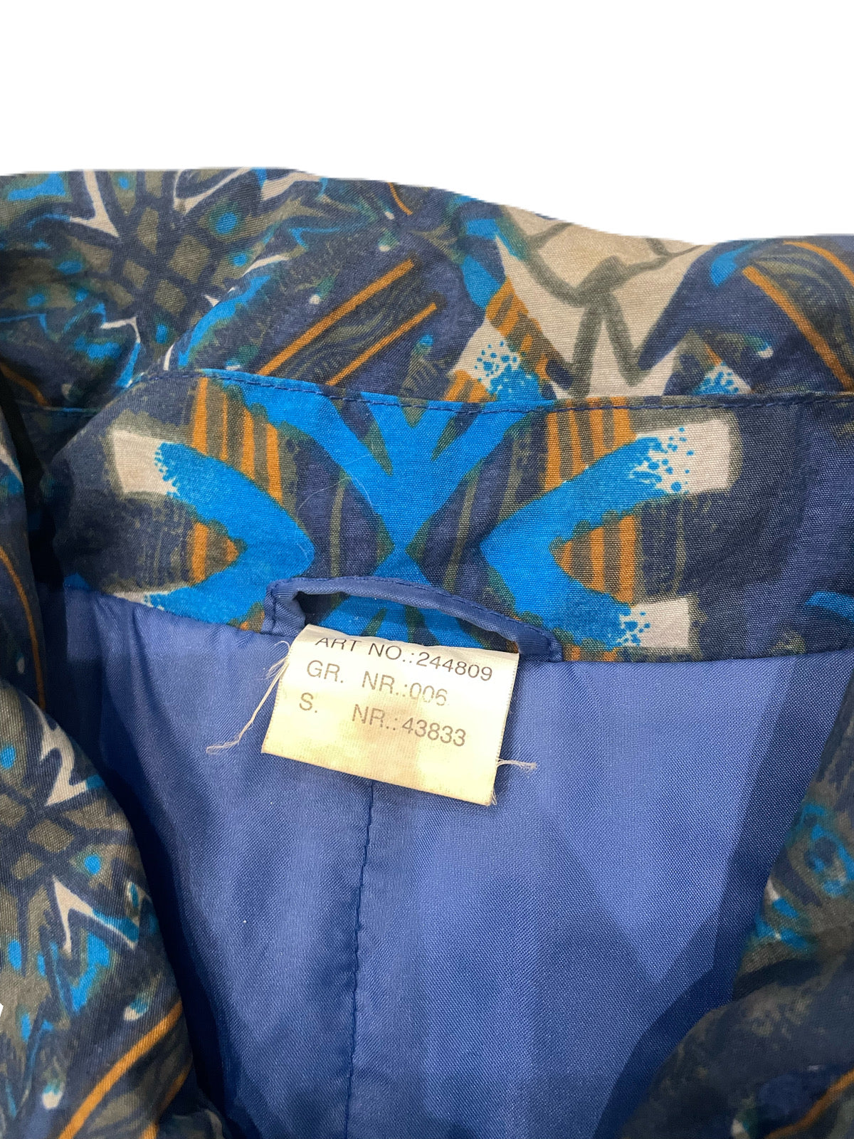 GEOMETRIC PATTERNS NYLON JACKET