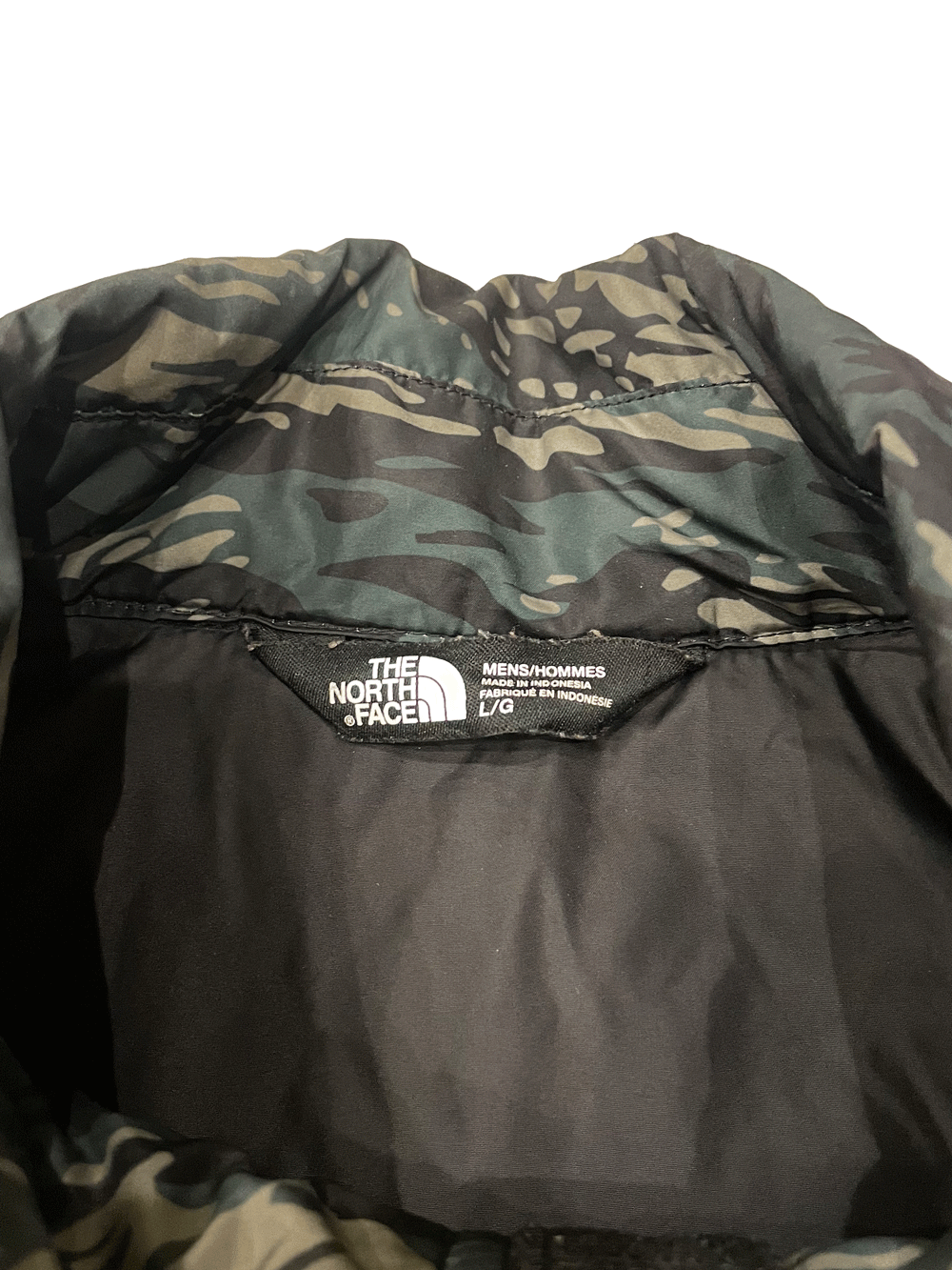 "THE NORTH FACE" Camo Pattern Puffer Jacket