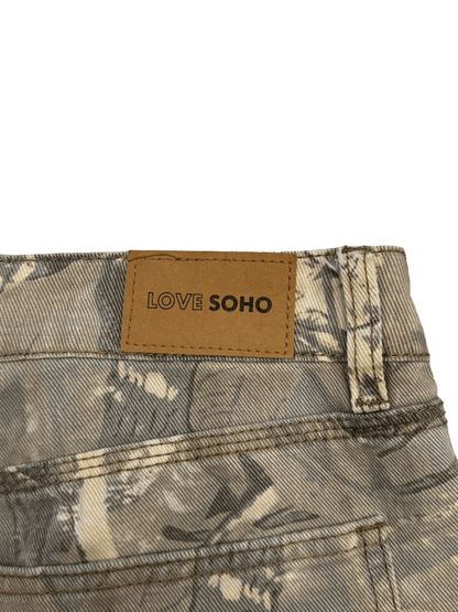 "LOVE SOHO" Real Tree Camo Multi-Pocket Painter Shorts