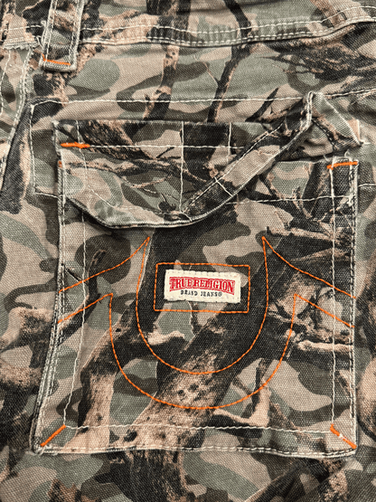 "TRUE RELIGION" Real Tree Camo Cargo Pants