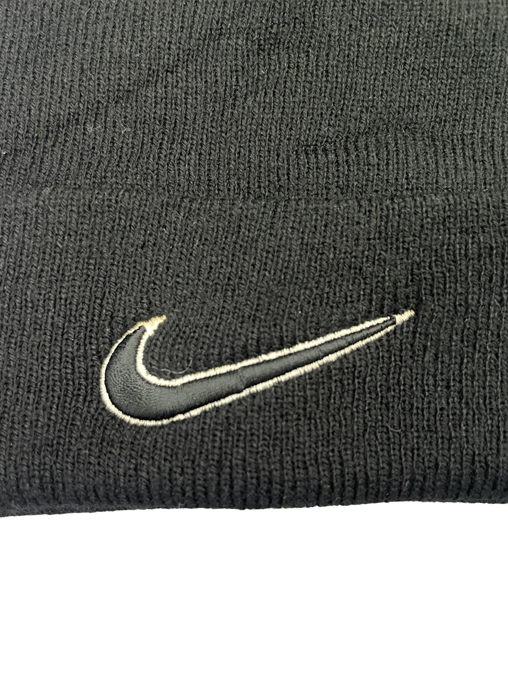 NIKE BLACK SWOOSH BEANIE