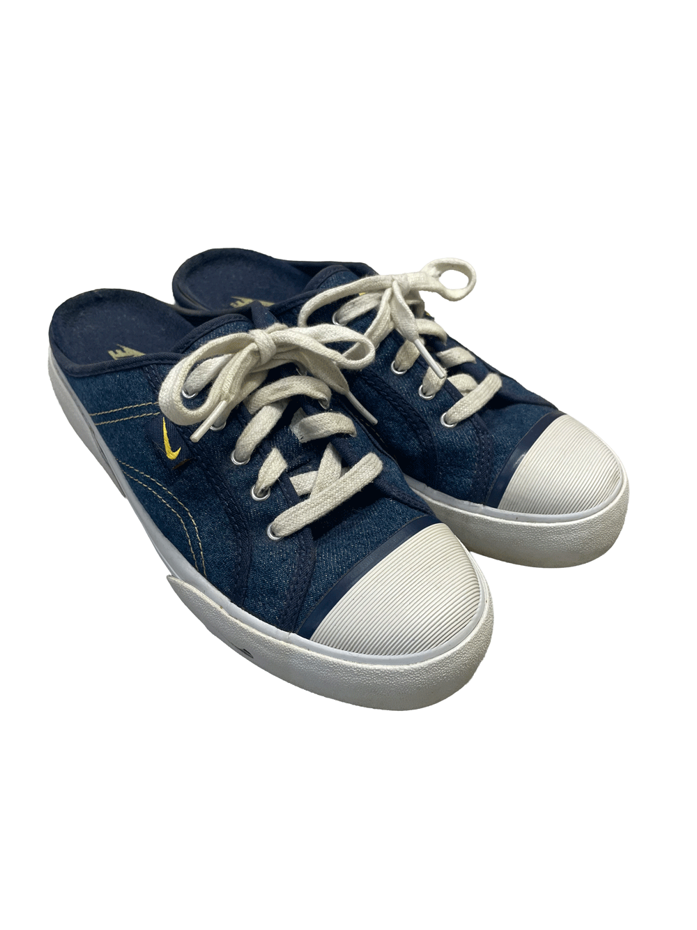 2002 NIKE WOMEN'S HERMOSA SHOES