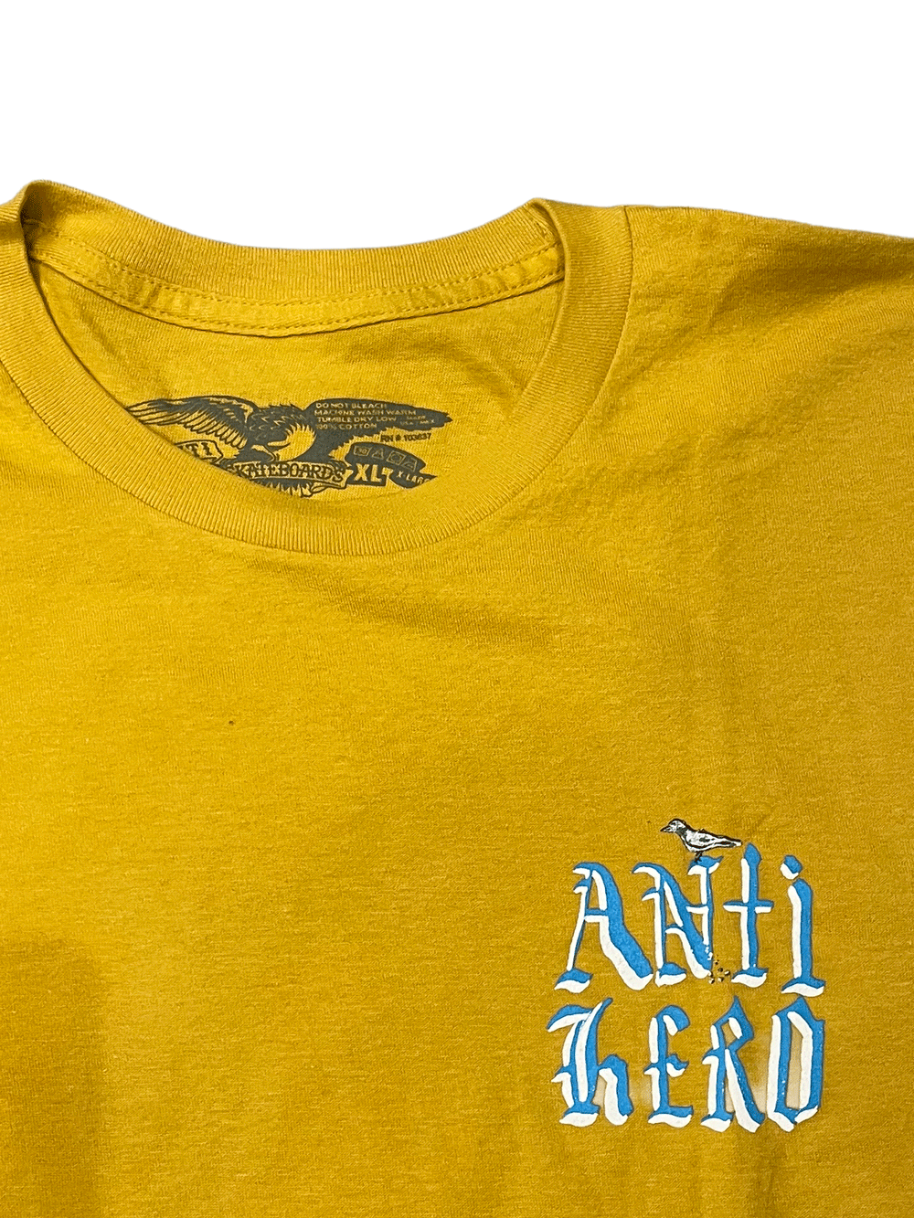 "ANTI HERO" T-Shirt