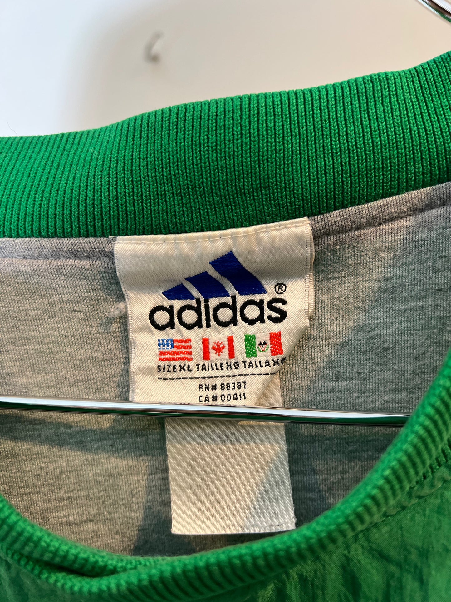 90's "adidas" Big Logo Nylon V-Neck Wind Pullover