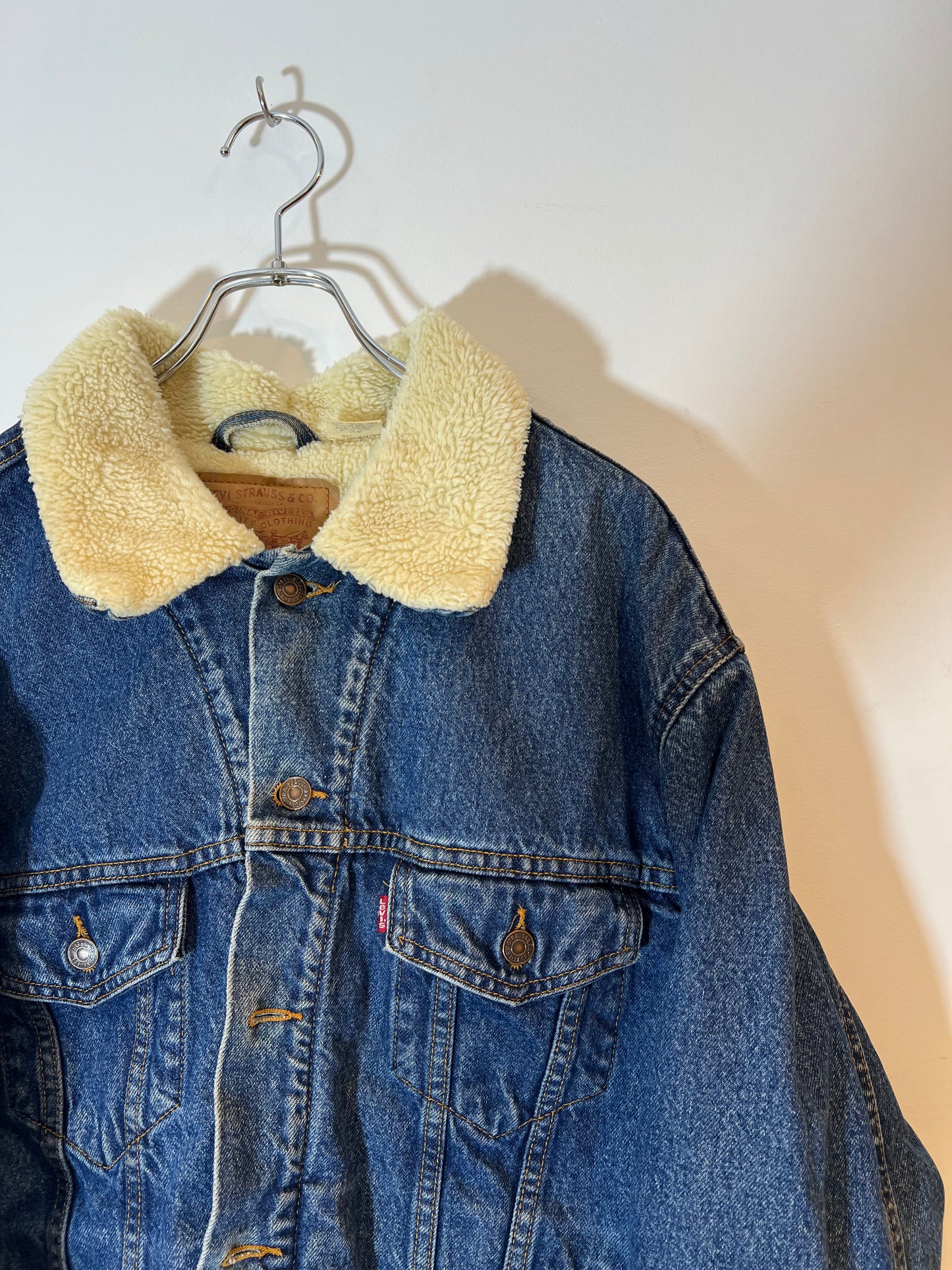 "Levi's" 70520-0315 Sherpa Lined Denim Trucker Jacket