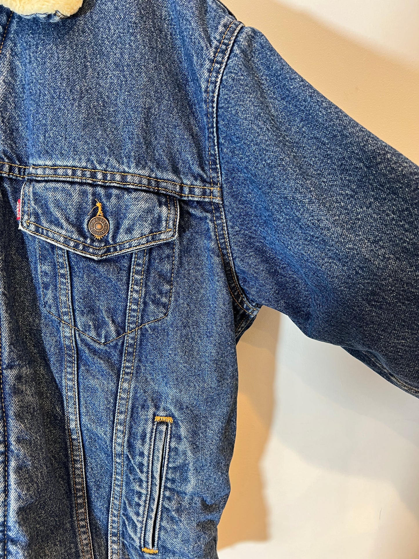 "Levi's" 70520-0315 Sherpa Lined Denim Trucker Jacket
